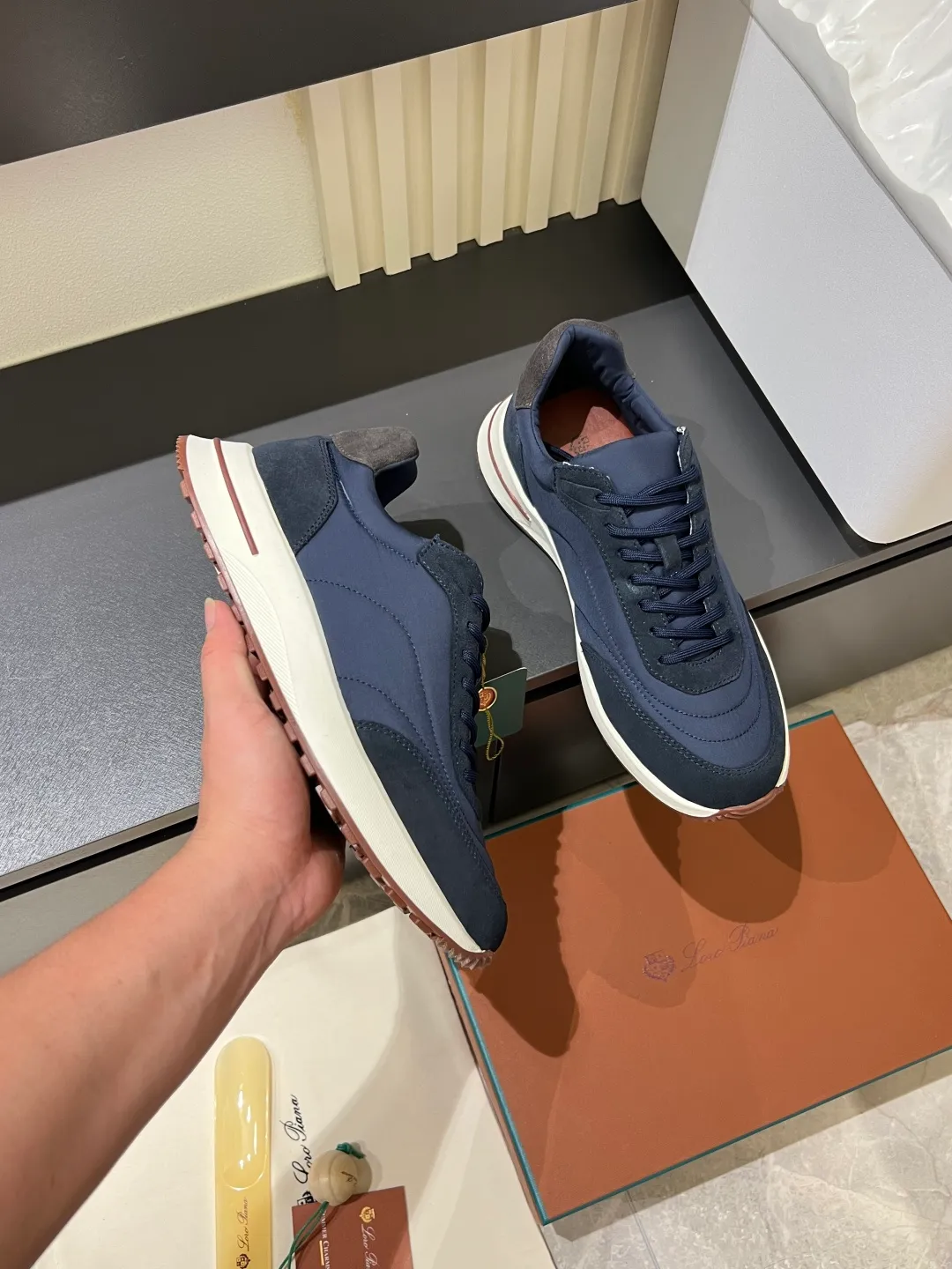 Men's men's shoes 💰p480Loro Men's men's shoes 💰piana niche Loro classic jogging shoes, men's lace-up casual shoes and sneakers, high-quality lightweight and comfortable fabrics, suitable for outdoor leisure, the color scheme is young and energetic, and it looks great with sportswear or casual suits! Size: 38-44 (45 customized)